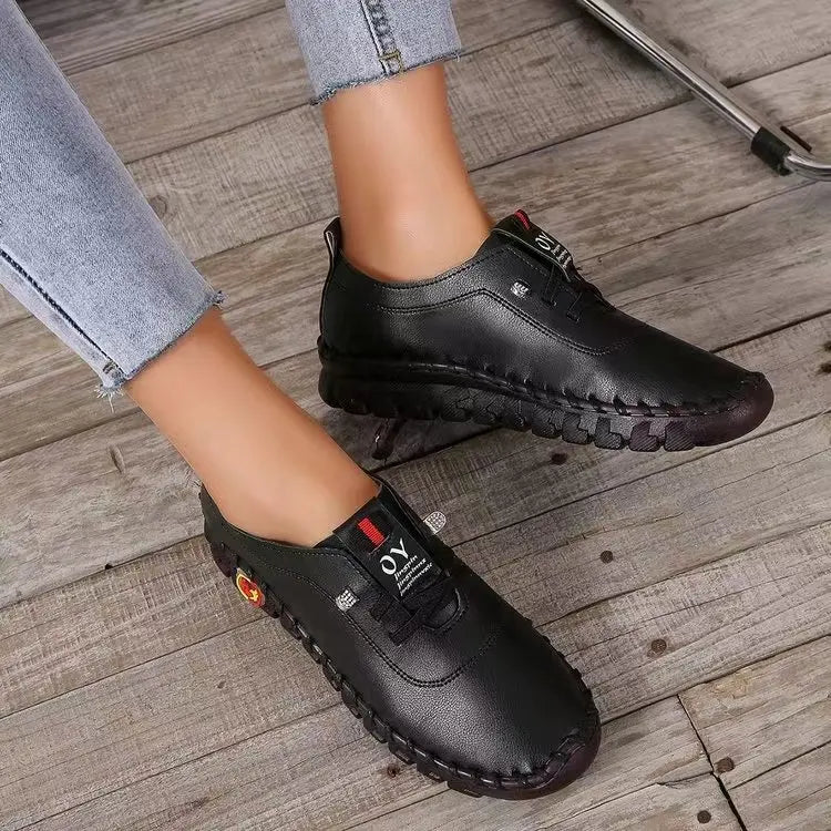 Women's orthopedic sneakers